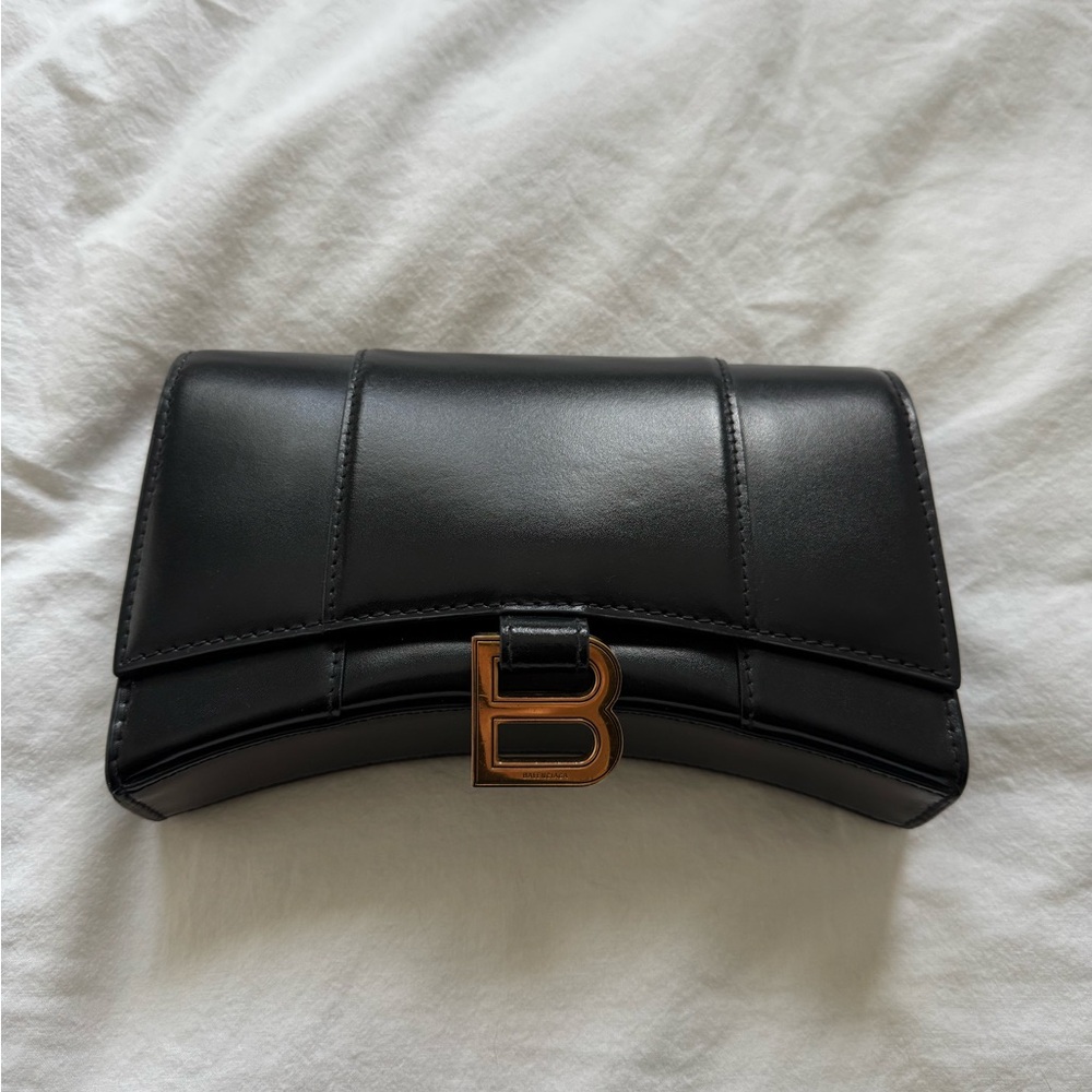 Balenciaga Hourglass Wallet on Chain